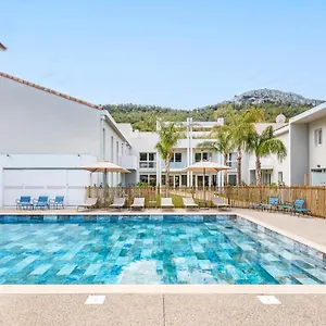 https://residence-pierre-et-vacances-cap-cassis-calanques.fr-provencehotel.com