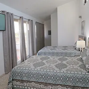 Itza-bella Aparthotel Isabela